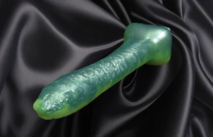 dildo-jade-snake-photo